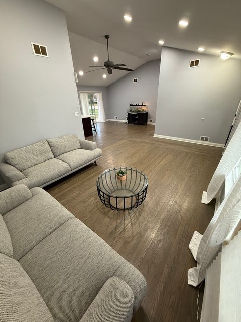 Tiny photo for 5549 W 102nd Street, Oak Lawn, IL 60453 (MLS # 12501506)