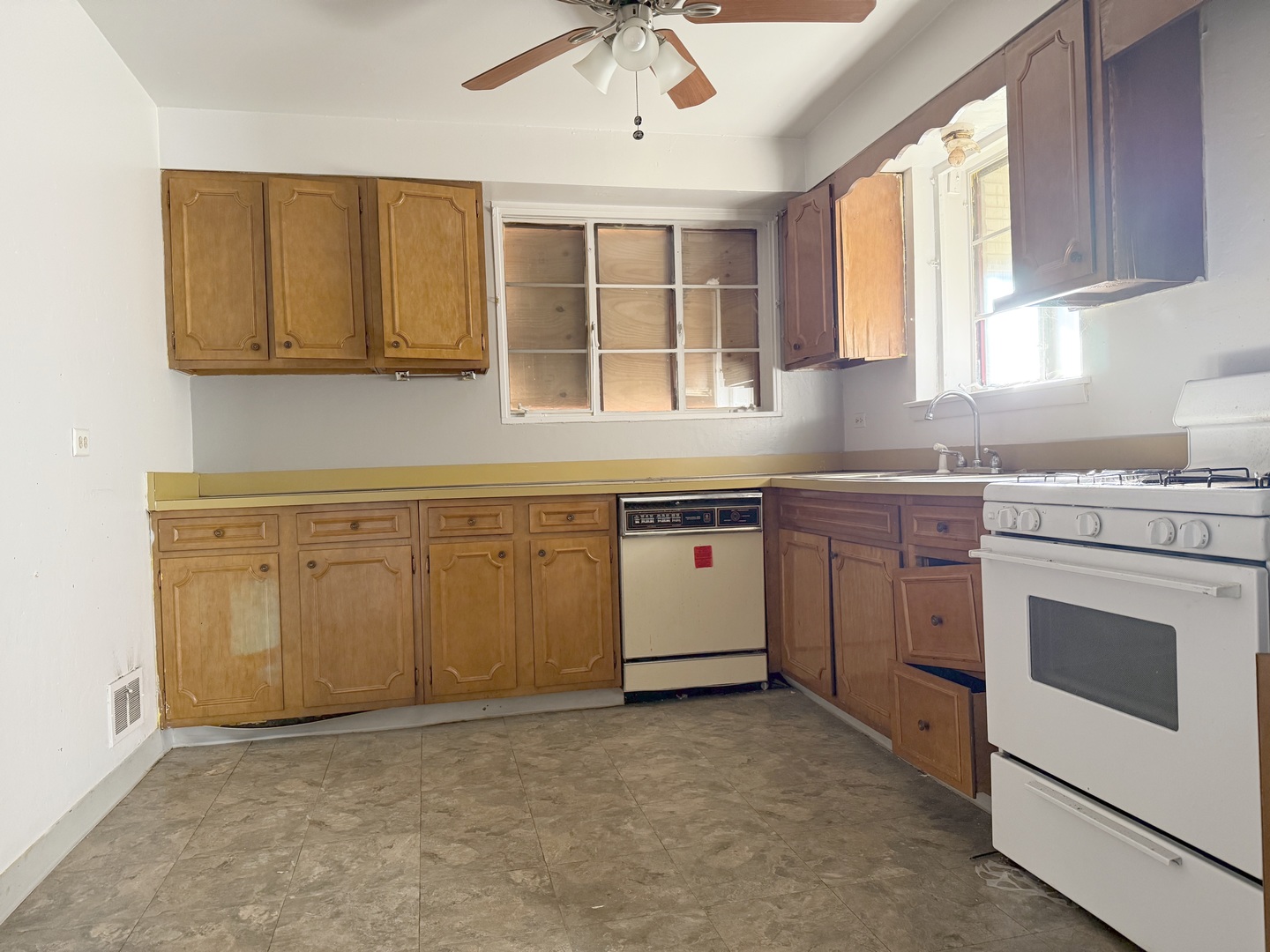 7826 S Christiana Avenue