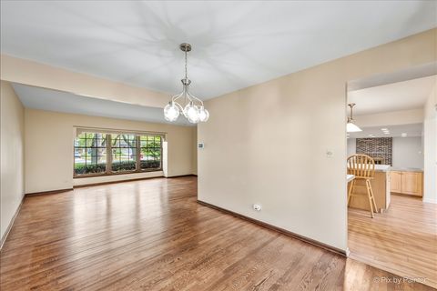 Tiny photo for 3116 Mary Kay Lane, Glenview, IL 60026 (MLS # 12627305)