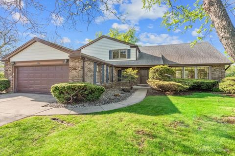 Photo of 3116 Mary Kay Lane, Glenview, IL 60026 (MLS # 12627305)