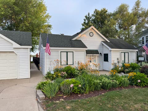 Tiny photo for 410 Country Lane Court, Wauconda, IL 60084 (MLS # 12716208)