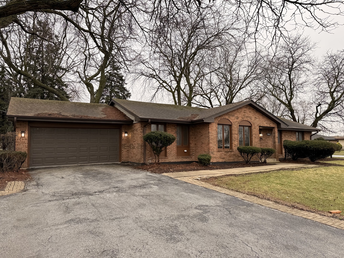 17001 Kimbark Avenue