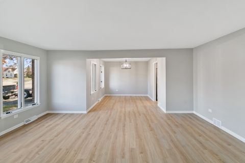 Tiny photo for 17001 Kimbark Avenue, South Holland, IL 60473 (MLS # 12583889)