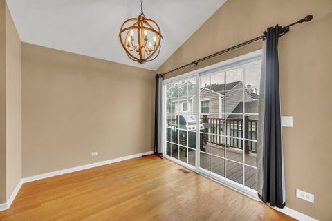 Tiny photo for 581 LE PARC Circle #581, Buffalo Grove, IL 60089 (MLS # 12685723)