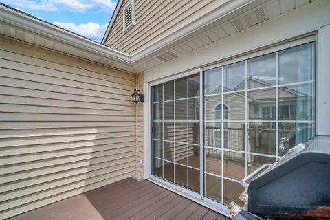 Tiny photo for 581 LE PARC Circle #581, Buffalo Grove, IL 60089 (MLS # 12685723)