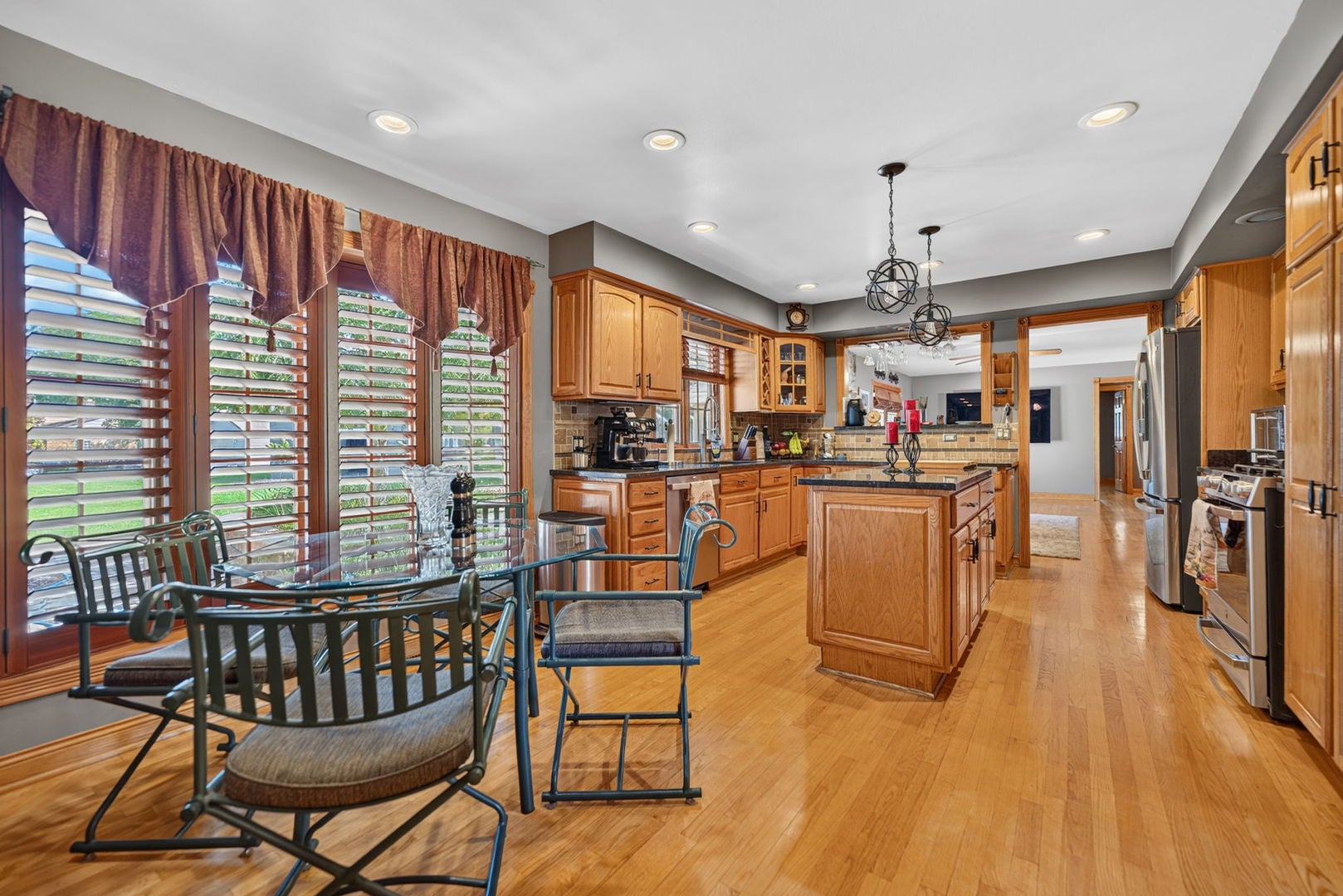 21W302 Woodview Drive