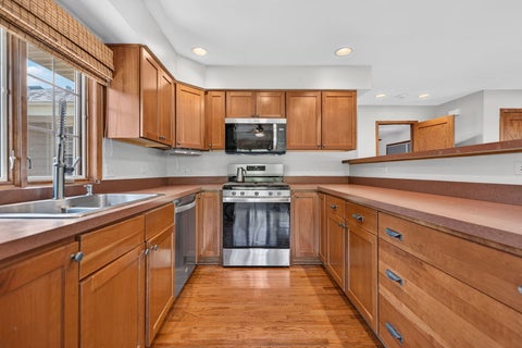 Tiny photo for 21W302 Woodview Drive, Itasca, IL 60143 (MLS # 12746161)