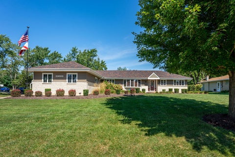 Photo of 21W302 Woodview Drive, Itasca, IL 60143 (MLS # 12746161)