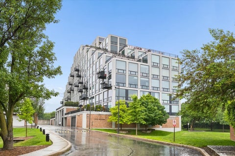Photo of 61 W 15th Street #806, Chicago, IL 60605 (MLS # 12659933)