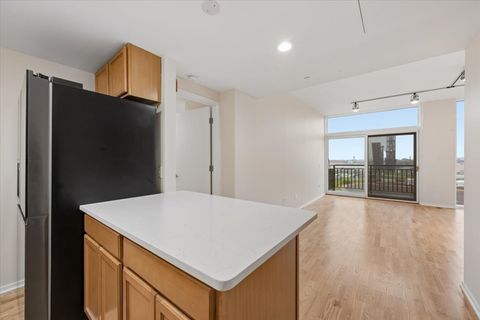 Tiny photo for 61 W 15th Street #806, Chicago, IL 60605 (MLS # 12659933)