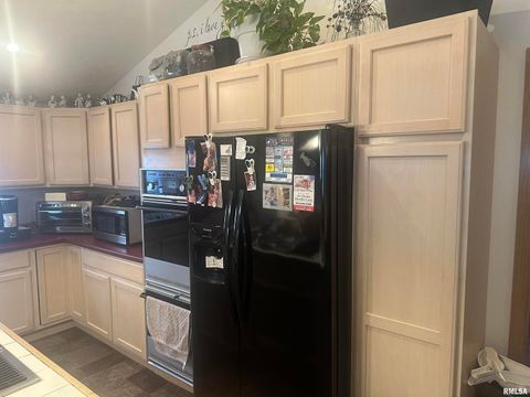 Tiny photo for 906 BELLE Avenue, Pinckneyville, IL 62274 (MLS # EB459443)