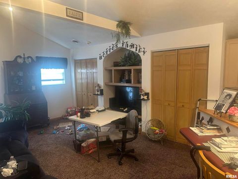 Tiny photo for 906 BELLE Avenue, Pinckneyville, IL 62274 (MLS # EB459443)