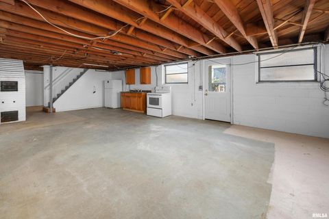 Tiny photo for 2500 15TH Street Court, Rock Island, IL 61201 (MLS # QC4269646)