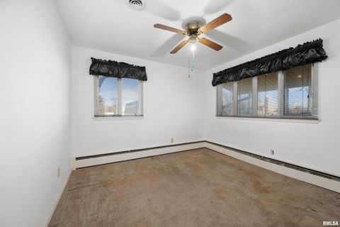 Tiny photo for 2500 15TH Street Court, Rock Island, IL 61201 (MLS # QC4269646)