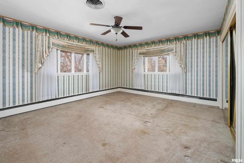 Tiny photo for 2500 15TH Street Court, Rock Island, IL 61201 (MLS # QC4269646)