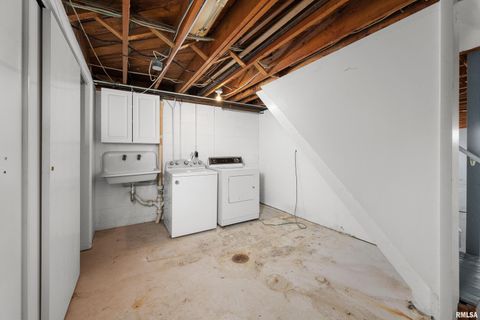 Tiny photo for 2500 15TH Street Court, Rock Island, IL 61201 (MLS # QC4269646)