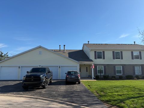 Photo of 681 Thorntree Court #A1, Bartlett, IL 60103 (MLS # 12613193)