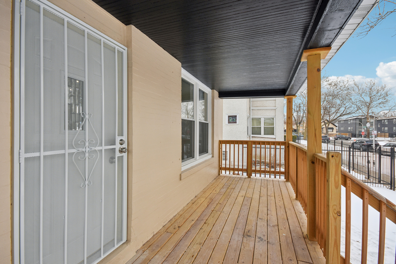 5718 W Superior Street