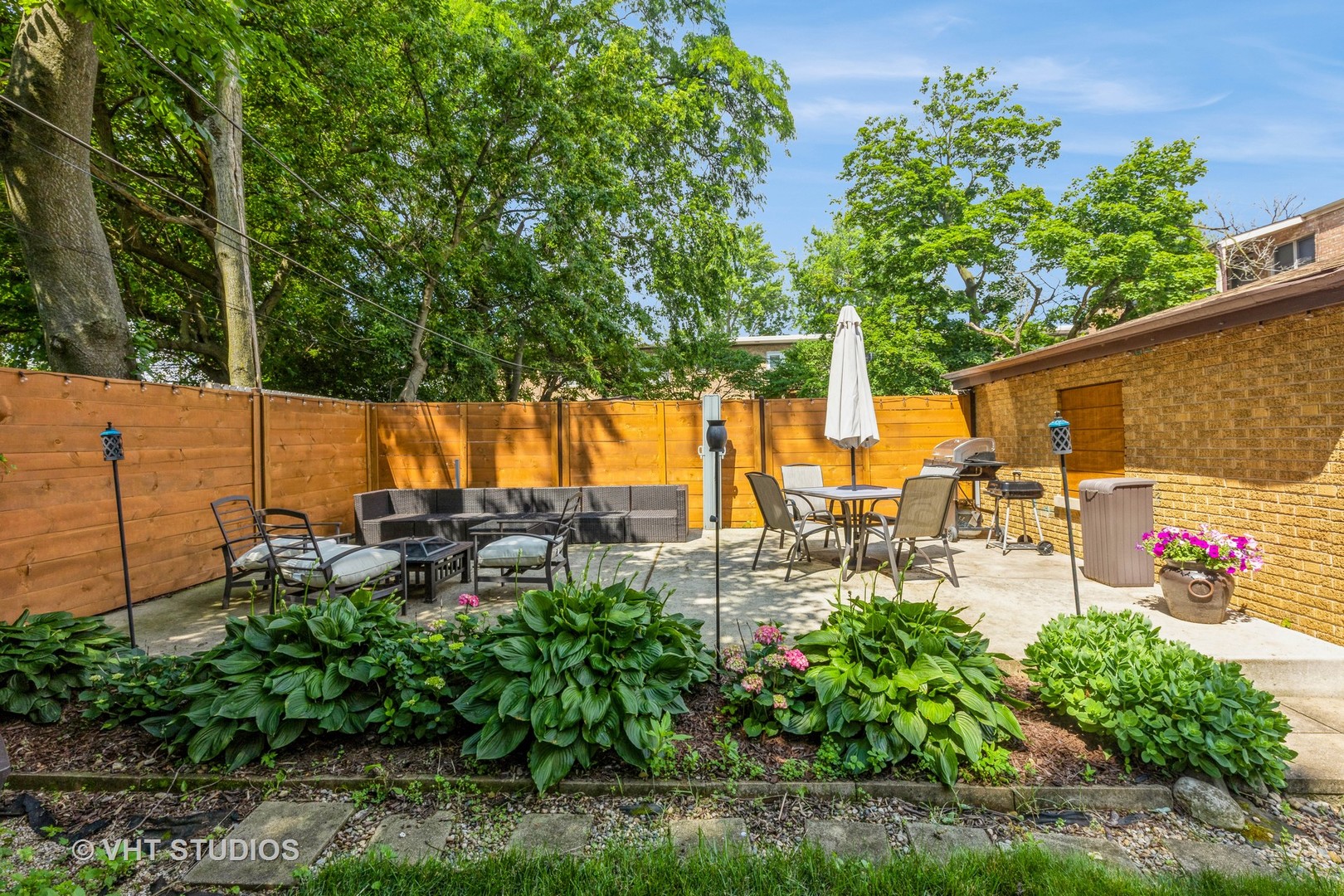 1921 Hickory Road