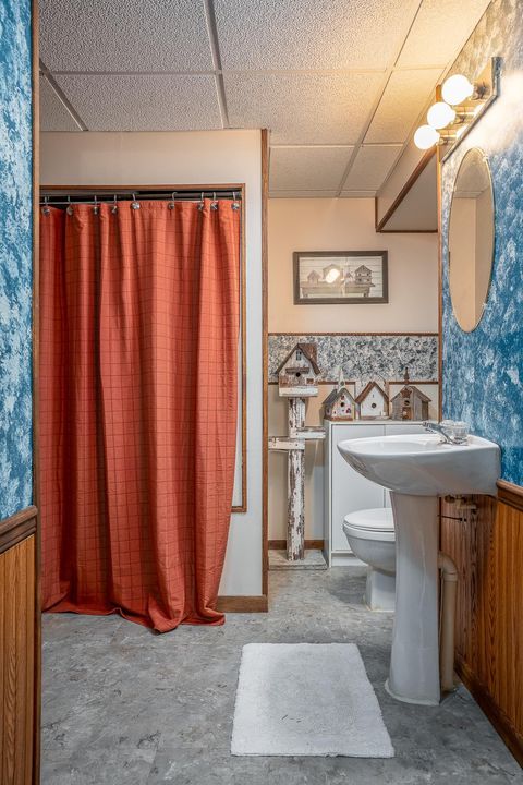 Tiny photo for 114 N 9 Street, Eldridge, IA 52748 (MLS # 100000054)