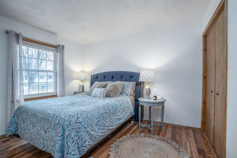 Tiny photo for 114 N 9 Street, Eldridge, IA 52748 (MLS # 100000054)