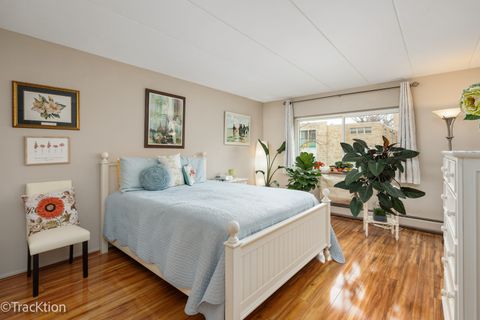 Tiny photo for 203 N Kenilworth Avenue #2N, Oak Park, IL 60302 (MLS # 12524772)