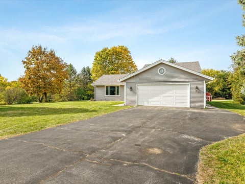 Tiny photo for 9538 Twin Deer Run, Roscoe, IL 61073 (MLS # 12795435)