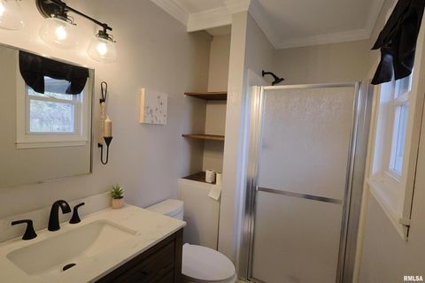 Tiny photo for 320 CIRCLE Drive, Salem, IL 62881 (MLS # EB460444)