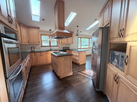 Tiny photo for 465 Arizona Boulevard, Hoffman Estates, IL 60169 (MLS # 12697127)