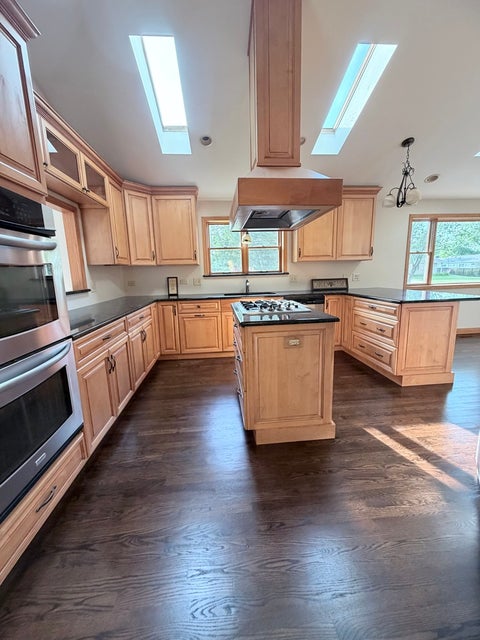 Tiny photo for 465 Arizona Boulevard, Hoffman Estates, IL 60169 (MLS # 12697127)