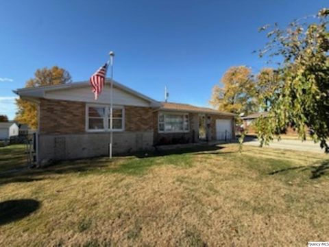 Tiny photo for 424 Noel Ct, Quincy, IL 62305 (MLS # 12514949)