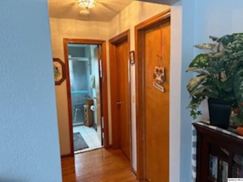 Tiny photo for 424 Noel Ct, Quincy, IL 62305 (MLS # 12514949)