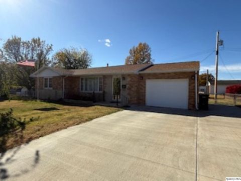 Tiny photo for 424 Noel Ct, Quincy, IL 62305 (MLS # 12514949)