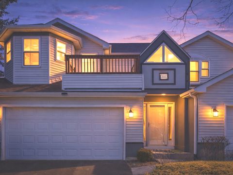 Photo of 301 Inner Circle Drive, Bolingbrook, IL 60490 (MLS # 12588562)