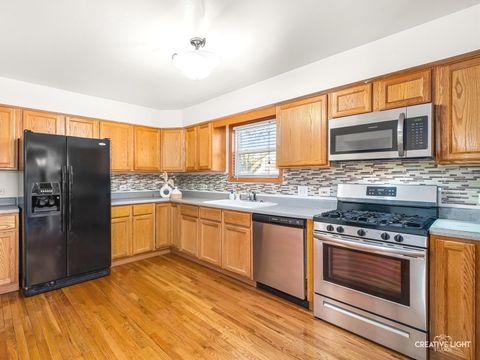 Tiny photo for 301 Inner Circle Drive, Bolingbrook, IL 60490 (MLS # 12588562)