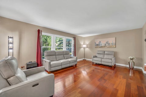 Tiny photo for 256 E Fox Hill Drive, Buffalo Grove, IL 60089 (MLS # 12718375)