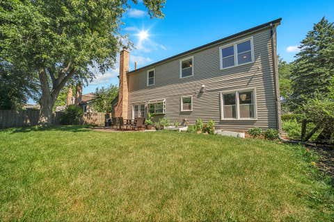 Tiny photo for 256 E Fox Hill Drive, Buffalo Grove, IL 60089 (MLS # 12718375)