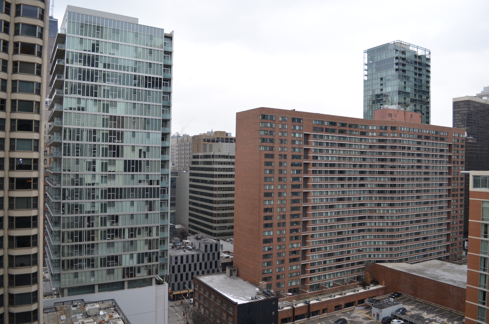 160 E ILLINOIS Street 1703