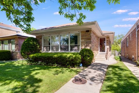 6147 N Harding Avenue Chicago IL 60659