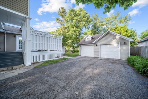 Tiny photo for 20 S Jefferson Street, Batavia, IL 60510 (MLS # 12646374)