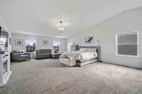 Tiny photo for 82 Brentwood Drive, Gilberts, IL 60136 (MLS # 12625594)