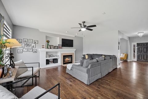 Tiny photo for 82 Brentwood Drive, Gilberts, IL 60136 (MLS # 12625594)
