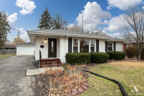 Photo of 930 E 8th Street, Lockport, IL 60441 (MLS # 12521527)