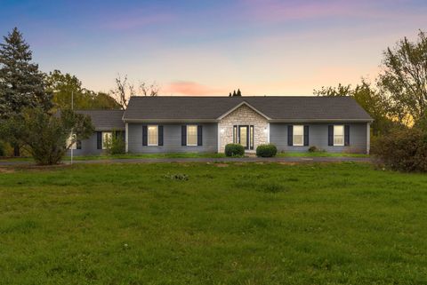 Tiny photo for 36W340 Huntley Road, Dundee, IL 60118 (MLS # 12513802)