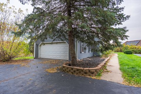 Tiny photo for 36W340 Huntley Road, Dundee, IL 60118 (MLS # 12513802)