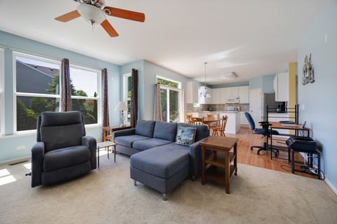 Tiny photo for 1011 Bellows Way, Volo, IL 60073 (MLS # 12677686)