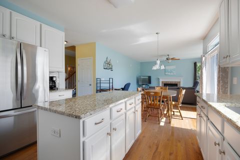 Tiny photo for 1011 Bellows Way, Volo, IL 60073 (MLS # 12677686)