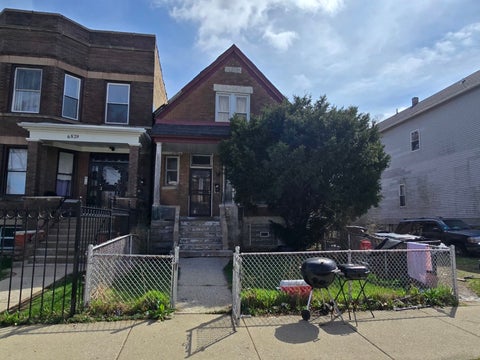Photo of 6831 S Emerald Avenue, Chicago, IL 60621 (MLS # 12672927)