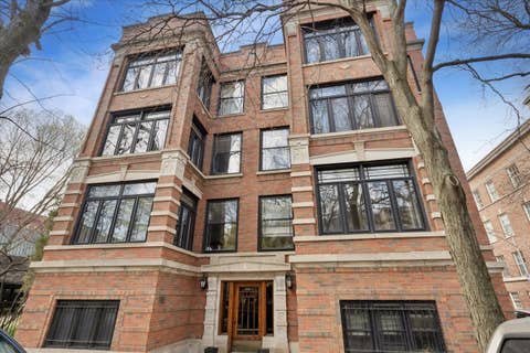 Photo of 5802 S BLACKSTONE Avenue #1, Chicago, IL 60637 (MLS # 12648871)