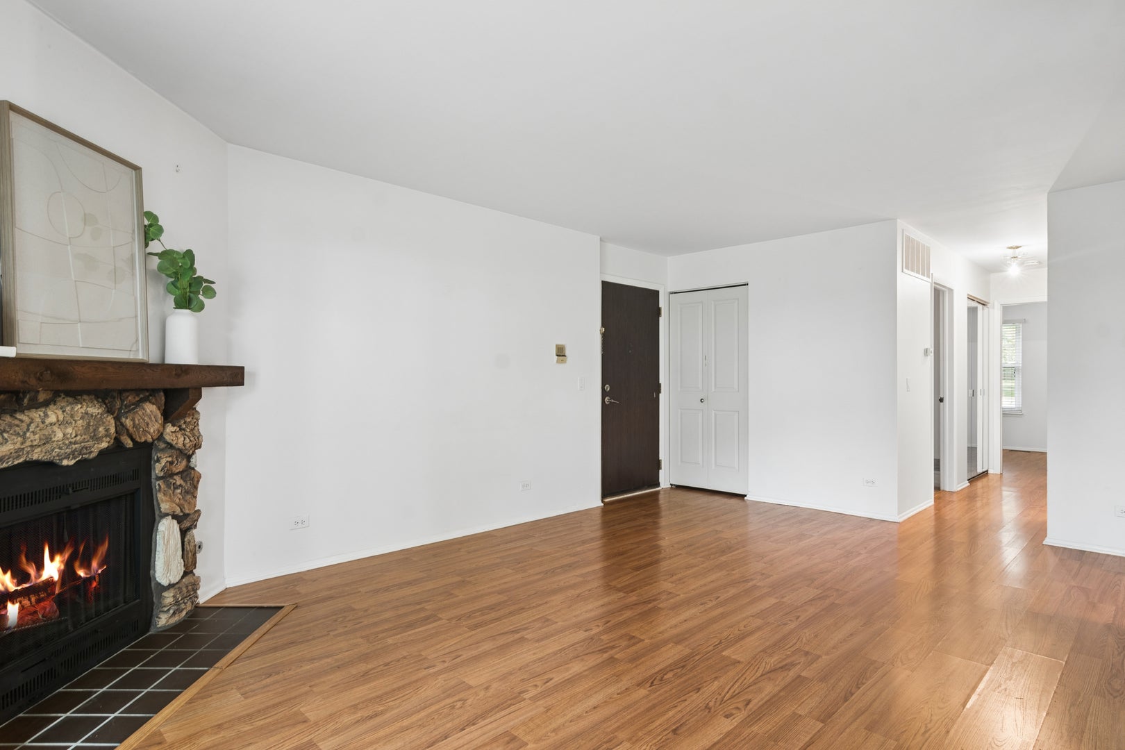 1160 Northbury Lane C1